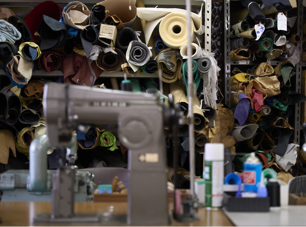 Step 02 材料の手配・生産